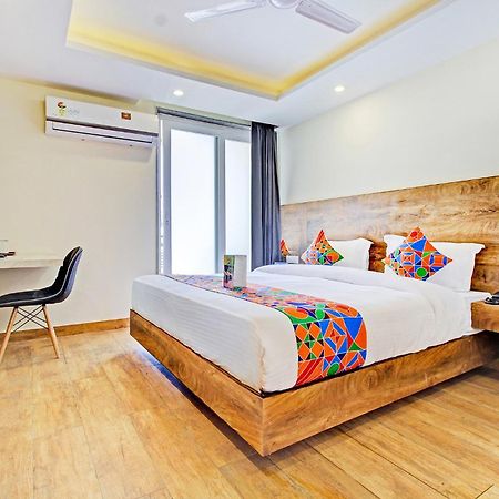 Fabhotel Soft Petals Gurgaon Exteriör bild